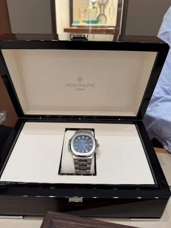 Buy Patek Phillipe Nautilus Rose Gold Online €85000 BTC Accepted